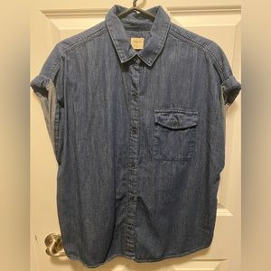 Gap Denim Sleeveless Button-down Shirt
